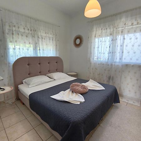 Cozy Apartment Ialysos  Bagian luar foto