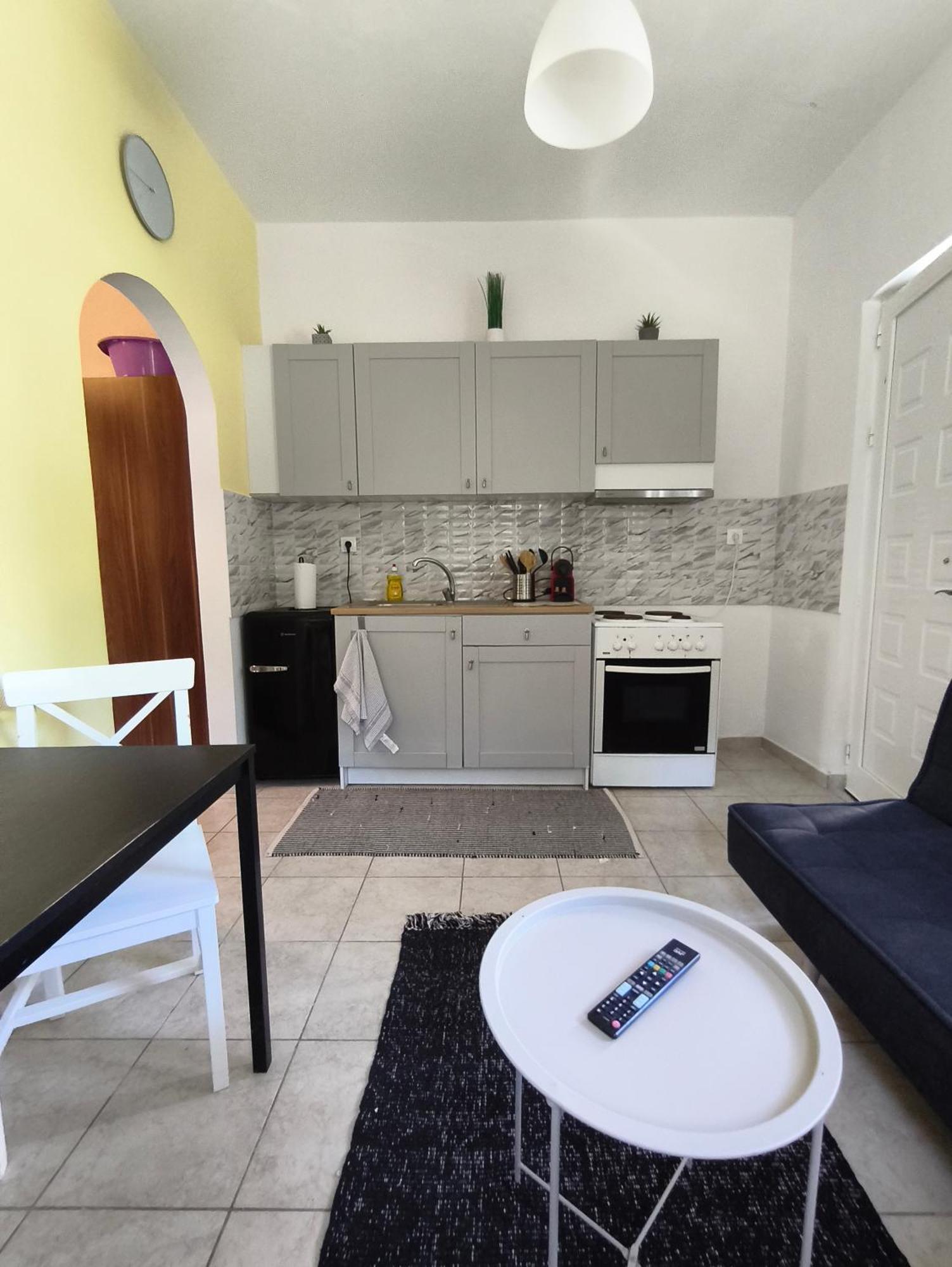 Cozy Apartment Ialysos  Bagian luar foto